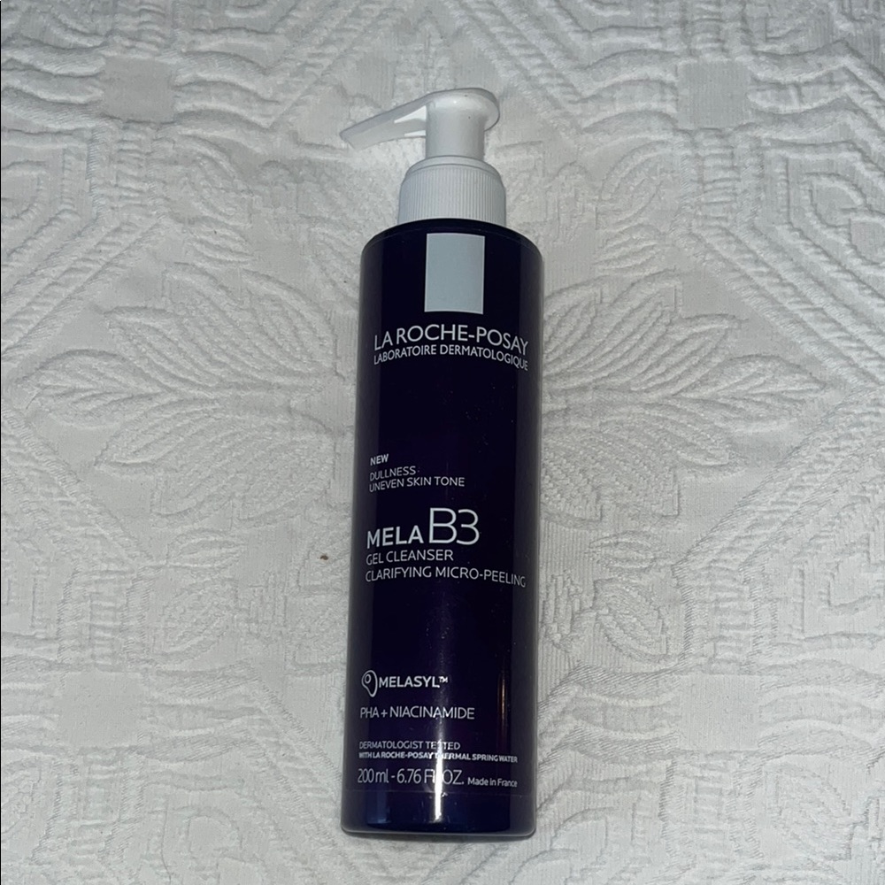 La Roche-Posay Mela B3 Gel Cleanser - brand new